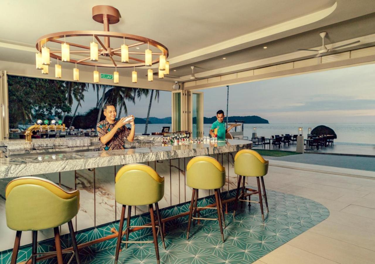 Pelangi Beach Resort&Spa, Langkawi Zewnętrze zdjęcie The bar at the beach club