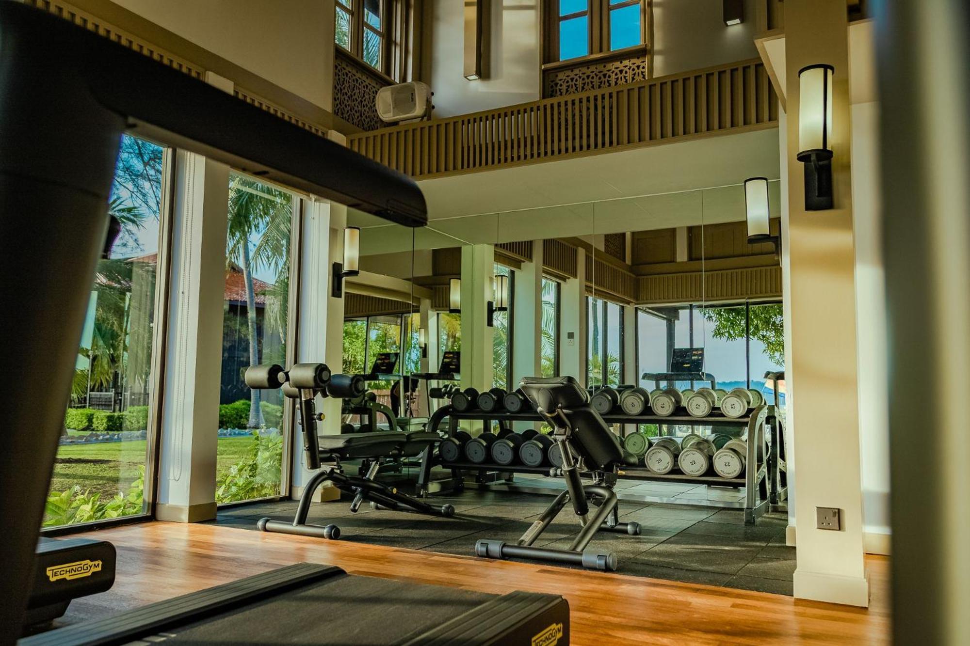Pelangi Beach Resort&Spa, Langkawi Zewnętrze zdjęcie The gym at the resort